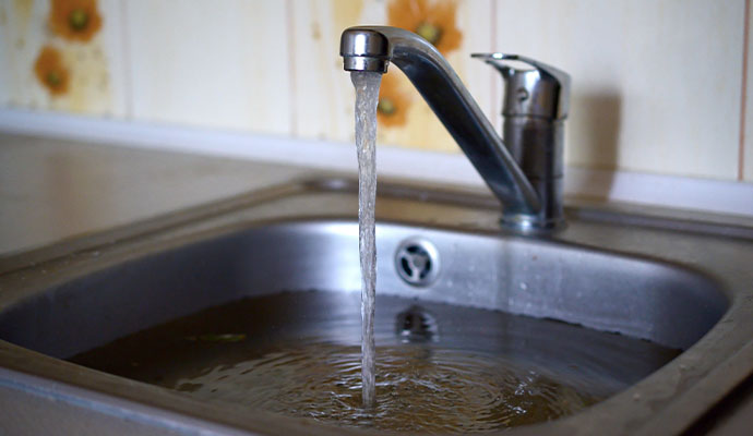Kitchen sink overflow